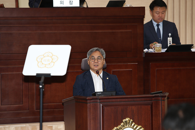 ▲ ⓒ익산시의회 제공 신용 의원, 김종성 기자