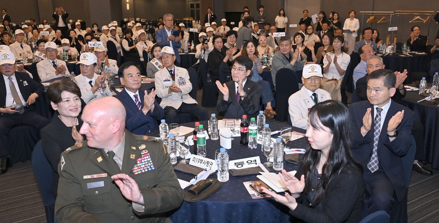 ▲ 대구광역시는 6월 25일 오전 11시 30분, 대구 그랜드호텔에서 6·25전쟁 발발 75주년을 맞아 참전유공자의 희생과 공헌을 기리고, 전쟁의 역사적 교훈을 되새기기 위한 기념행사를 진행했다.ⓒ대구시