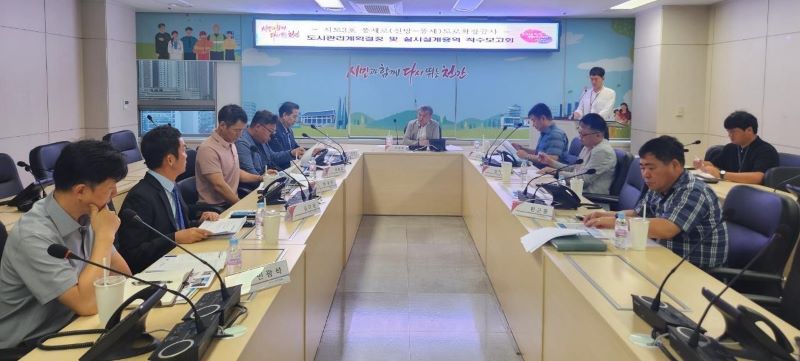 ▲ 천안시가 ‘시도3호 풍세로(신방~풍세) 도로확장공사 기본 및 실시설계용역’ 착수보고회를 열고 있다.ⓒ천안시