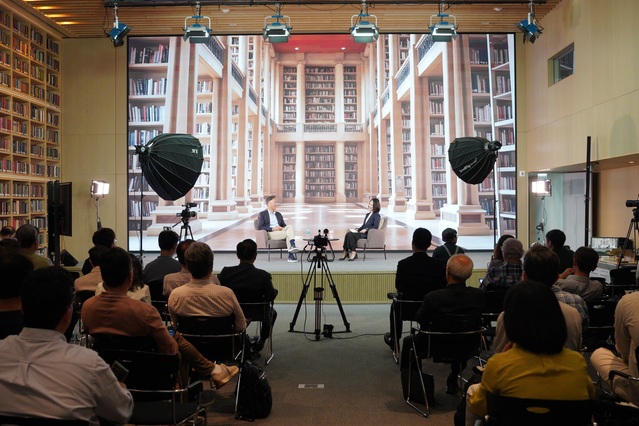 ▲ 최종현학술원과 한국고등교육재단이 공동 기획한 전문가 대담 시리즈 ‘프로페썰說’ 녹화 현장(강남구 소재 한국고등교육재단빌딩).ⓒ최종현학술원