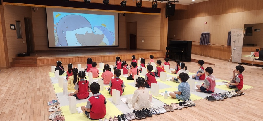 ▲ 대구광역시행복진흥사회서비스원(이사장 배기철·이하 대구행복진흥원) 소속 청소년문화의집 꼼지락발전소(이하 꼼지락발전소)는 지난 6월 21일, 미래 유권자인 어린이를 위한 선거홍보관 그림대회 ‘그림 한 표’를 성황리에 마무리했다.ⓒ대구행복진흥원