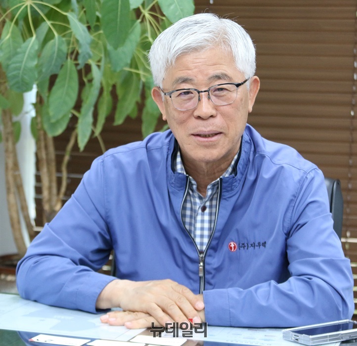 ▲ 윤인노 회장은 “기술 개발과 품질 향상, 친환경 경영이라는 세 가지 축을 중심으로 지속적인 혁신과 협력을 통해 새로운 시장을 개척해 나가겠다”고 밝혔다.ⓒ이길표 기자