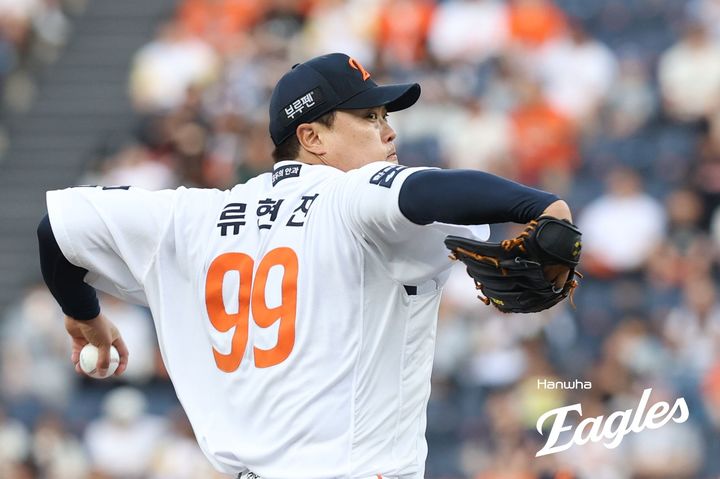 ▲ 24일 만에 선발 투수로 복귀한 류현진이 호투를 펼쳤지만, 타선의 침묵으로 패전투수가 됐다.ⓒ한화 이글스 제공