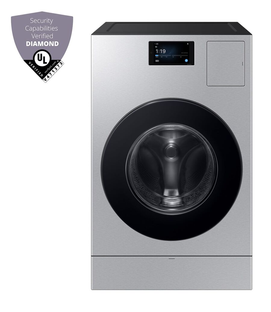 ▲ 삼성전자 '비스포크 AI 콤보' 일체형 세탁건조기 제품 이미지와 'UL 솔루션즈(UL Solutions)'가 주관하는 사물인터넷 보안 평가 '다이아몬드' 등급 이미지ⓒ삼성전자
