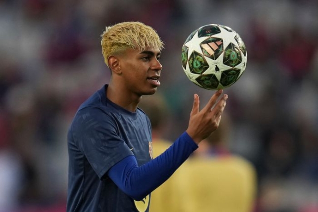 ▲ 바르셀로나 슈퍼 신성 라민 야말이 2025년 세계 최고의 축구 선수로 선정됐다.ⓒ뉴시스 제공