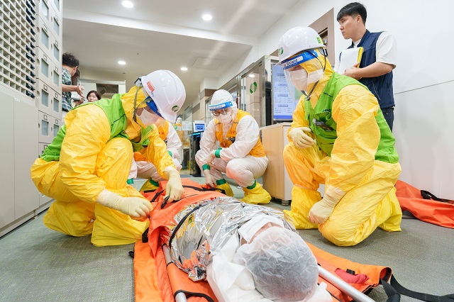 ▲ 월성원자력본부는 지난 3일 원자력발전소 사고에 대비한 월성2호기 방사능방재 전체훈련을 실시했다.ⓒ월성본부