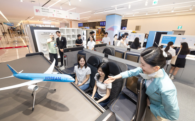 ▲ 대한항공이 신규 CI를 주제로 한 대규모 팝업스토어를 열고 고객 소통 강화에 나섰다. ⓒ대한항공