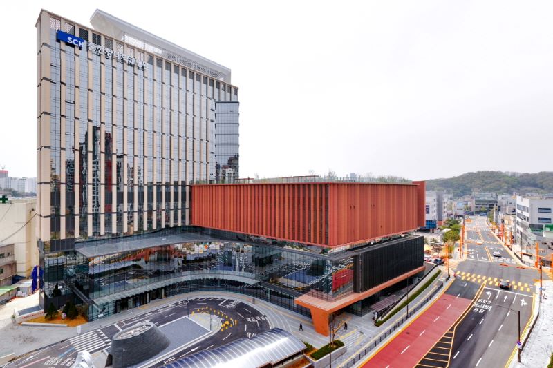 ▲ 개원식과 함께 바이오의생명 클러스터 중심병원으로의 도약을 선언한 순천향대천안병원 새병원 전경.ⓒ순천향대천안병원