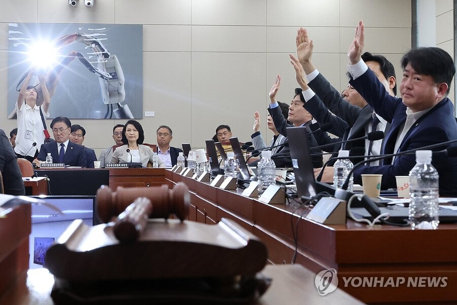 벼룩의 간 빼먹겠다는 이재명당 … 벼룩 낯짝조차 없는가