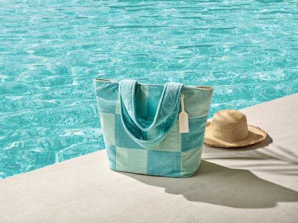 ▲ 신라 어번 비치백ⓒ서울신라호텔