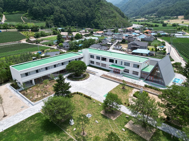 ▲ 분천산타마을 ‘지역특화형 친환경 숙박시설’ 전경.ⓒ봉화군