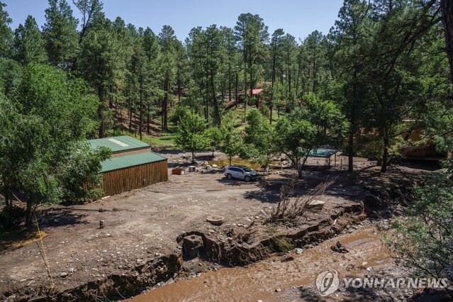 ▲ 폭우 피해가 발생한 미국 뉴멕시코주의 루이도소 마을. 출처=로이터ⓒ연합뉴스