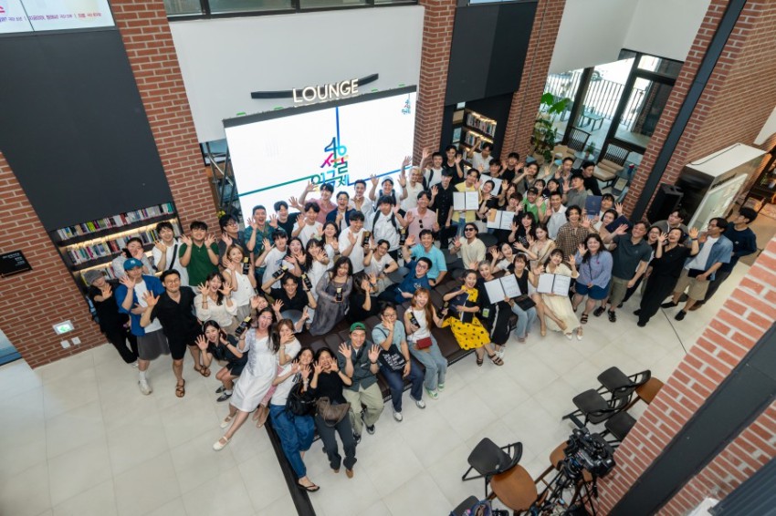 ▲ '제46회 서울연극제' 단체사진.ⓒ서울연극협회