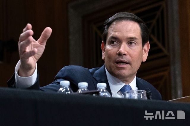 ▲ 마코 루비오 국무장관이 상원 외교위원회 청문회에 출석해 보고하고 있다. AP/뉴시스. ⓒ뉴시스