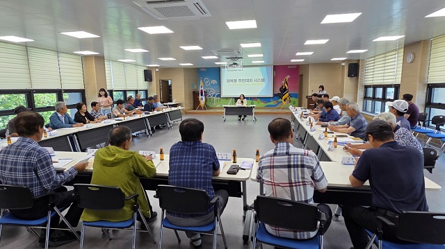 ▲ 포항시 북구 청하면행정복지센터는 지난 10일 청사 2층 대회의실에서 청하면이장협의회 7월 월례회의를 개최했다.ⓒ포항시