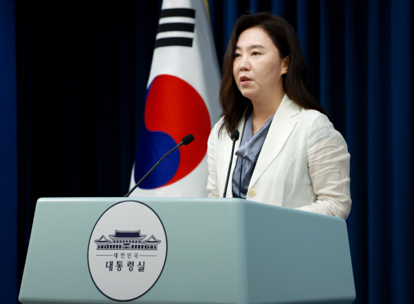 ▲ 강유정 대통령실 대변인이 13일 서울 용산 대통령실 청사에서 차관급 추가 인선을 발표하고 있다. /연합뉴스