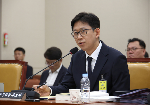 ▲ 배경훈 과학기술정보통신부 장관 후보자가 14일 서울 여의도 국회에서 열린 과학기술정보방송통신위원회 인사청문회에서 질의에 답하고 있다. 2025.07.14. ⓒ뉴시스