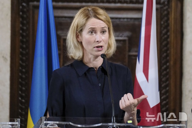 ▲ 카야 칼라스 유럽연합(EU) 외교·안보 고위대표가 이탈리아 로마에서 열린 '바이마르 플러스' 각료회의에 참석했다. 250618 AP/뉴시스. ⓒ뉴시스