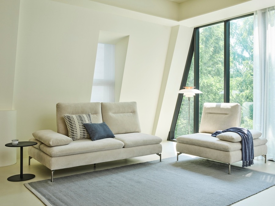 ▲ 한샘이 스위브 스윙 소파를 출시했다. ⓒ한샘