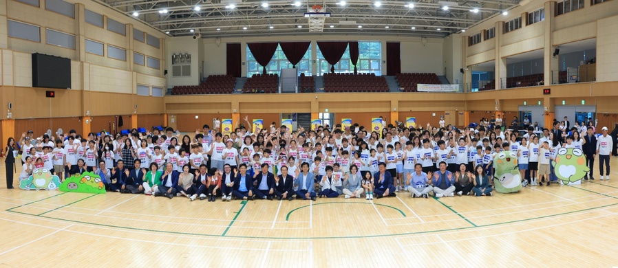 ▲ 대구 수성구(구청장 김대권)는 지난 13일  마을 간 소통과 협력의 의미를 더하는 ‘하나로 뭉쳐! 수성7GO! 체육대회’를 성황리에 마무리했다.ⓒ수성구