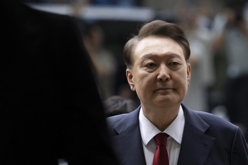▲ 윤석열 전 대통령이 지난 9일 서울 서초구 서울중앙지방법원에서 열린 구속 전 피의자심문(영장실질심사)을 받기 위해 출석하는 모습. ⓒ사진공동취재단