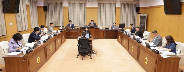 ▲ 예산결산특별위원회는 지난 18일 대전시의 2025년도 제2회 추가경정예산안 원안 통과시켰다.ⓒ대전시의회
