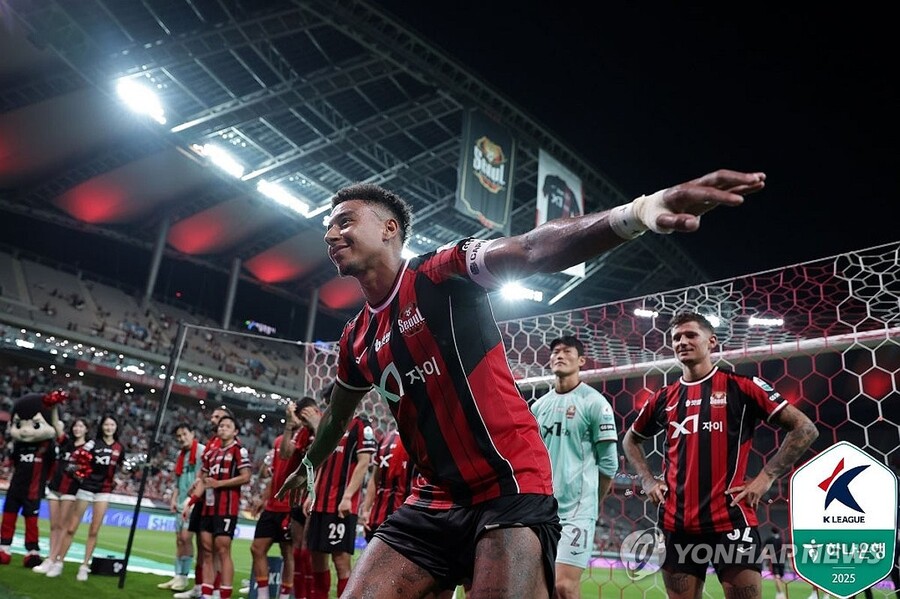 ▲ 서울의 린가드가 환상적인 골을 작렬시키며 울산전 1-0 승리를 이끌었다.ⓒ한국프로축구연맹 제공