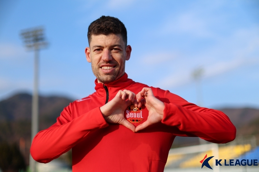 ▲ 오스마르는 FC서울 팬들에게 가장 사랑받는 외국인 선수 중 하나였다.ⓒ한국프로축구연맹 제공