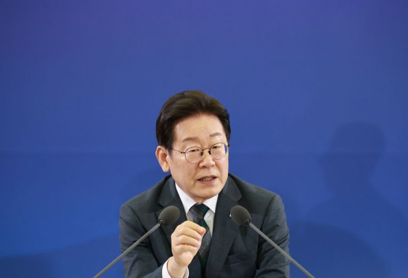 ▲ 이재명 대통령이 4일 대전컨벤션센터에서 열린 '충청에서 듣다, 충청 타운홀 미팅'에서 발언하고 있다. ⓒ뉴시스