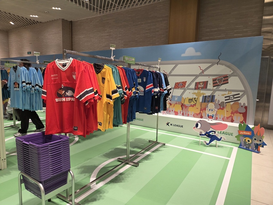 ▲ 팝업스토어에서 판매하고 있는 K리그-주토피아 굿즈 ⓒ남수지 기자