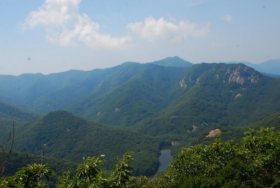 ▲ 관음봉에서 바라본 직소보와 쌍선봉.ⓒ진경수 山 애호가