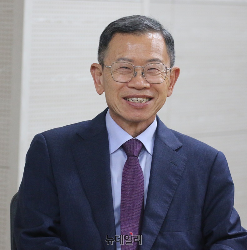 ▲ 이장희 충북바이오산학융합원장.ⓒ이길표 기자