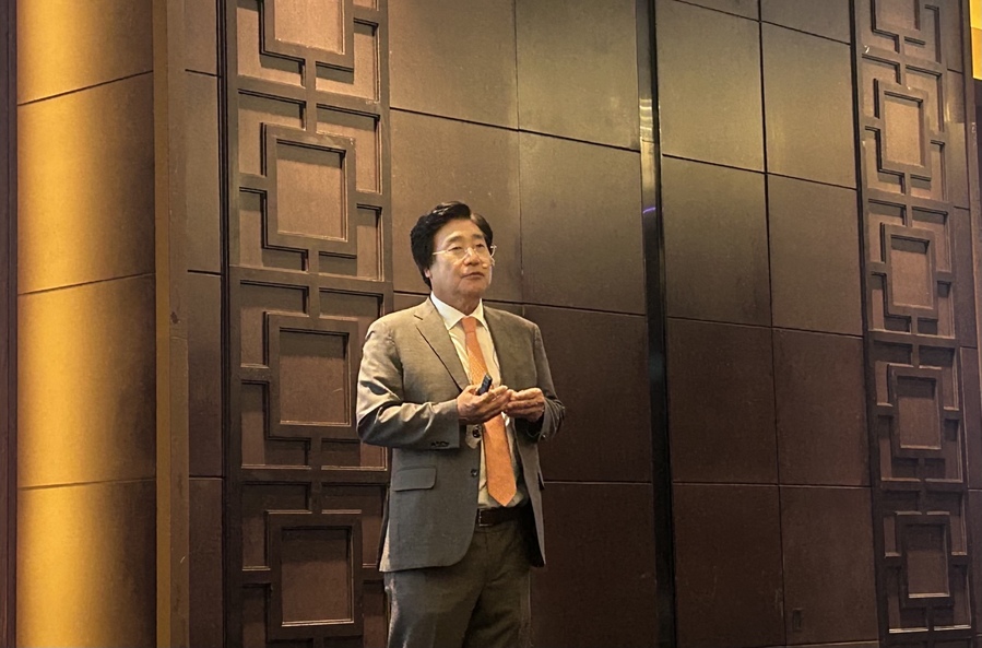 ▲ 이상훈 에이비엘바이오 대표가 28일 서울 여의도 콘래드호텔에서 개최된 기업설명회에서 발언하고 있다. ⓒ조희연 기자