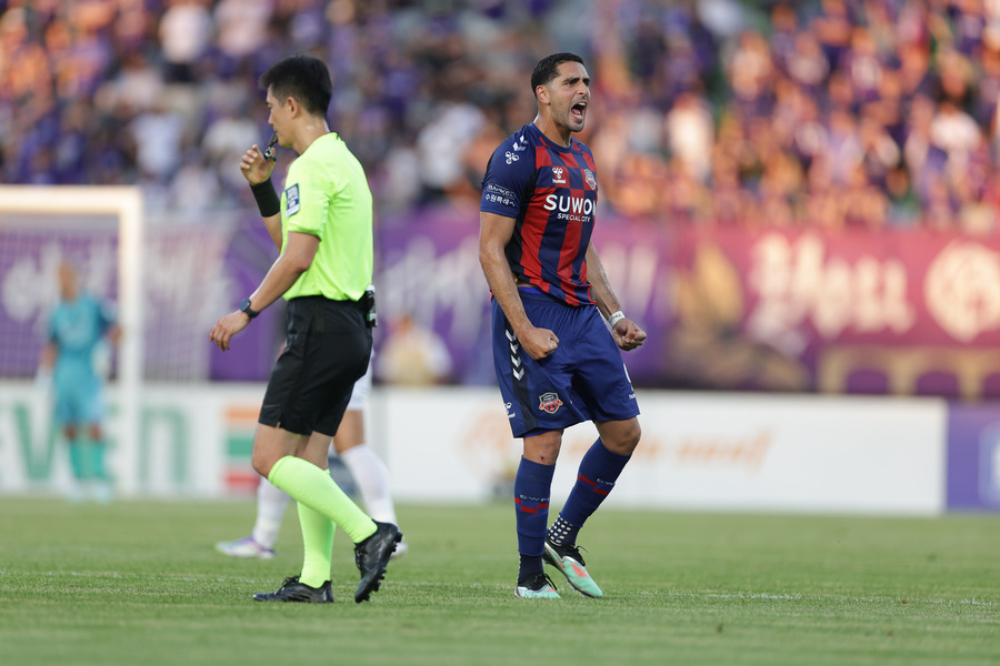 ▲ 안양전에 동점골을 넣은 수원FC 싸박이 K리그1 24라운드 MVP에 선정됐다.ⓒ한국프로축구연맹 제공