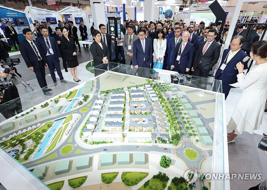 ▲ 에코델타시티 스마트빌리지 모형 ⓒ한국수자원공사