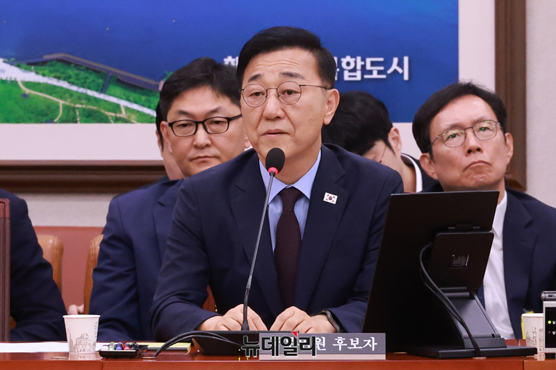 ▲ 김윤덕 국토교통부 장관 후보자가 29일 오전 국회 국토교통위원회에서 열린 인사청문회에서 의원들의 질문에 답하고 있다. ⓒ이종현 기자