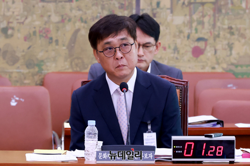 ▲ 최휘영 문화체육관광부 장관 후보자가 29일 국회 문화체육관광위원회에서 열린 인사청문회에서 의원 질의에 답변을 하고 있다. ⓒ이종현 기자