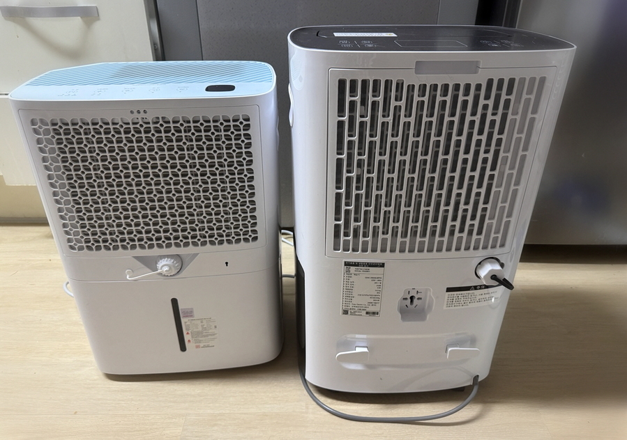 ▲ 두 제품의 뒷모습도 비교해봤다. ⓒ김재홍 기자