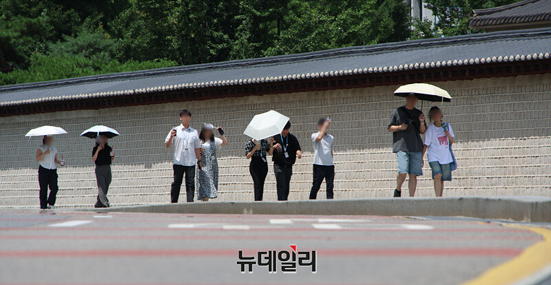 ▲ 8월 1일부터 자치구청사와 청소년시설이 무더위쉼터로 개방된다