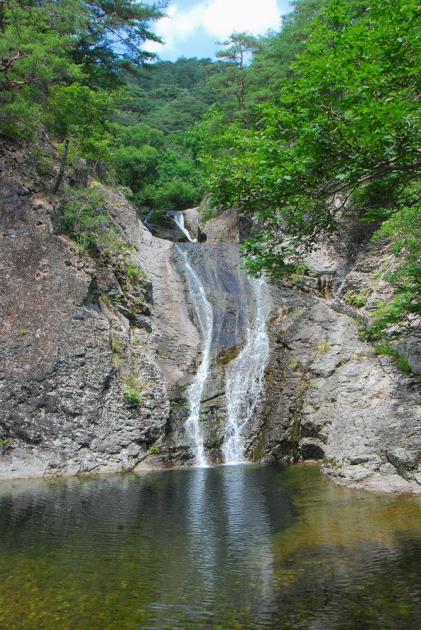 ▲ 용연폭포.ⓒ진경수 山 애호가