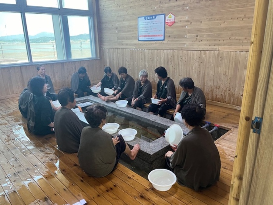 ▲ “지친 몸과 마음에 위로를” 함평군, 건강·심리 치유 서비스 큰 호응_해수찜ⓒ함평군 제공
