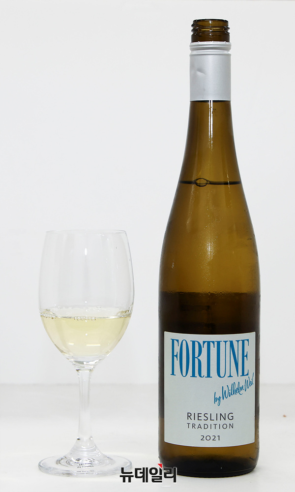 ▲ 이마트 24의 '포츈 바이 빌헬름 바일트레디션' ⓒ서성진 기자