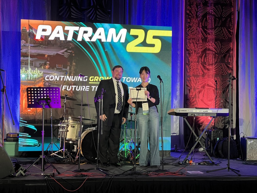 ▲ 계명대(총장 신일희) 기계공학과 이상훈 교수 연구팀의 박사후연구원 김세연 박사가 지난 지난 7월 31일 미국 텍사스주 샌안토니오에서 열린 PATRAM 2025 국제학술대회에서 Clive Young Poster Award를 수상했다.ⓒ계명대