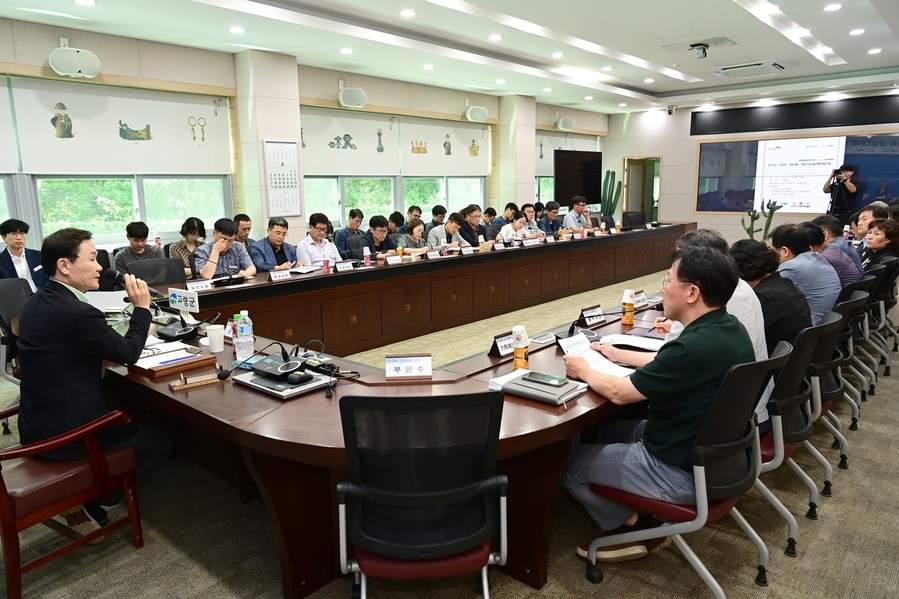 ▲ 고령군(군수 이남철)은 5일 고령군청 우륵실에서 ‘인구 3만 회복비상대책 회의’를 개최했다.ⓒ고령군