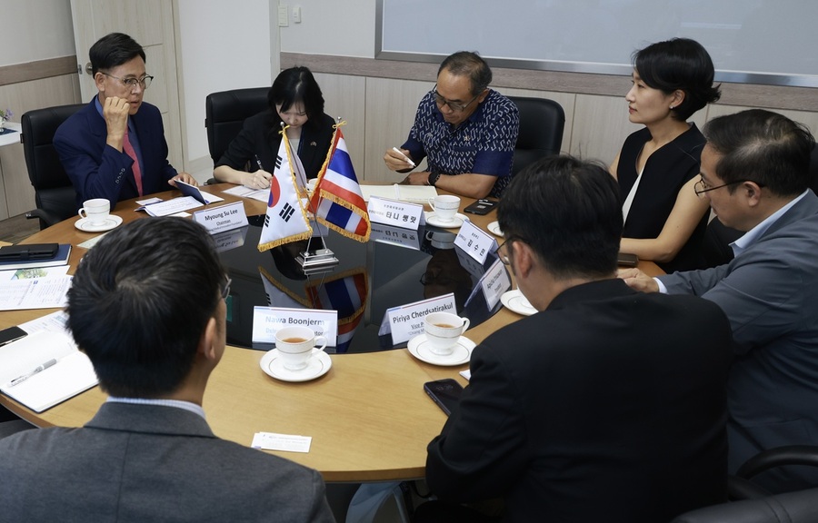 ▲ 타니 쌩랏 주한 태국대사를 단장으로 하는 치앙마이주 대표단이 7일 충북을 방문해 양 지역 간 경제·교육·문화 등 다방면에 걸친 포괄적 협력을 본격화 했다. ⓒ충북도