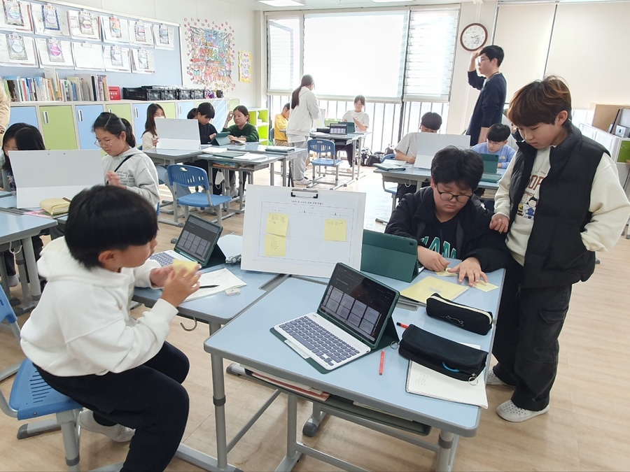 ▲ 경북교육청은 AIDT를 활용한 수업을 진행했다.ⓒ경북교육청