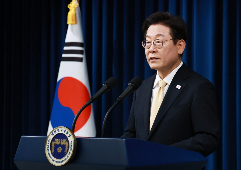 ▲ 이재명 대통령이 11일 서울 용산 대통령실 청사에서 열린 한·베트남 공동언론발표에서 발언하고 있다. ⓒ대통령실통신사진기자단