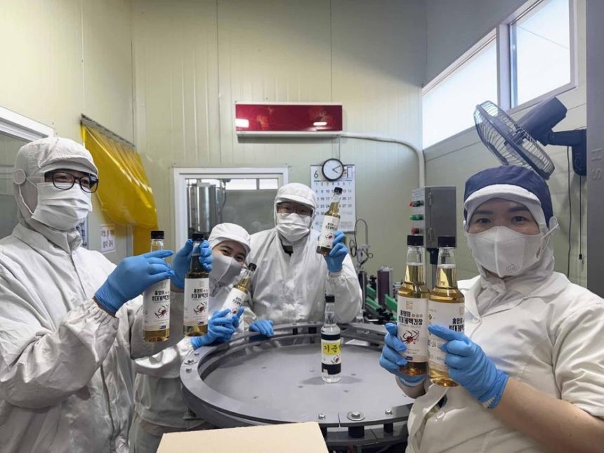 ▲ 경북 영덕 '더 동쪽 바다가는 길' 직원들 ⓒ쿠팡