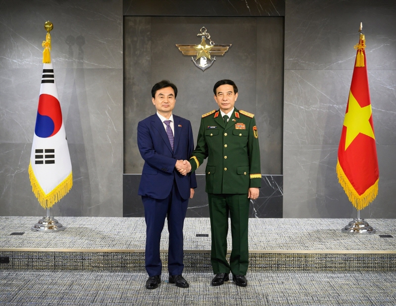 ▲ 안규백 국방부 장관은 방한 중인 판 반 장 베트남 국방장관과 12일 오후 국방부 청사에서 회담을 가졌다. ⓒ국방부 제공