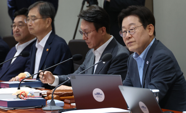 ▲ 이재명 대통령이 12일 서울 용산 대통령실에서 국무회의를 하고 있다.ⓒ연합뉴스